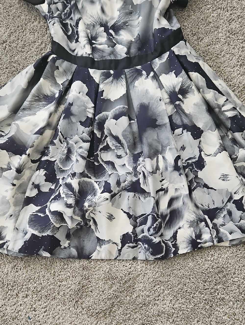 NWT Marchesa Black & White Floral Fit-and-Flare Dress 10 - Picture 3 of 11